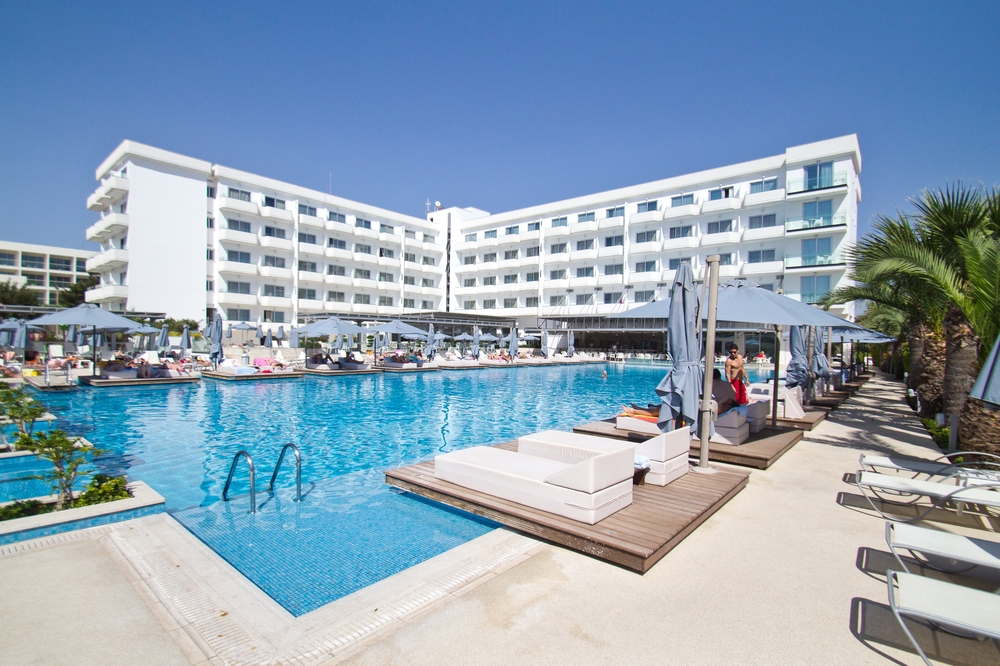 Nestor Hotel Agia Napa Aussenansicht vom Pool